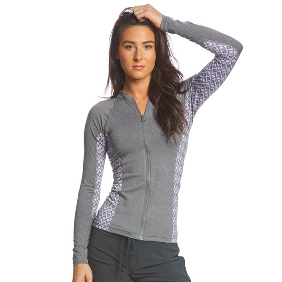 🌴🌼RIP CURL- RASH GUARD🌼🌴 - Picture 2 of 7